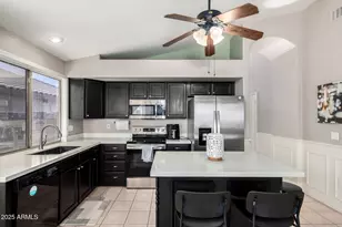 15268 W Melissa Ln, Surprise, AZ 85374 - Photo 9