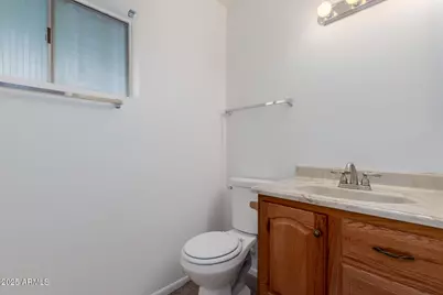 2145 E Betty Elyse Lane, Phoenix, AZ 85022 - Photo 17