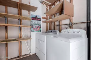 2145 E Betty Elyse Ln, Phoenix, AZ 85022 - Photo 21