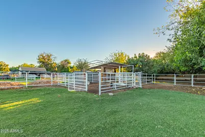 905 N Alzora Way, Tolleson, AZ 85353 - Photo 15