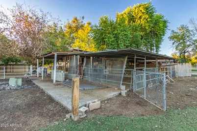 905 N Alzora Way, Tolleson, AZ 85353 - Photo 13