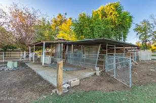 905 N Alzora Way, Tolleson, AZ 85353 - Photo 13