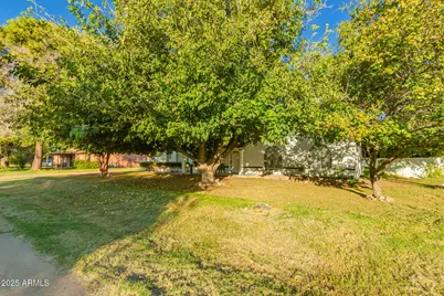 905 N Alzora Way, Tolleson, AZ 85353 - Photo 7