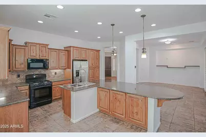 27789 N 129th Lane, Peoria, AZ 85383 - Photo 9