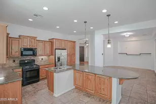 27789 N 129th Ln, Peoria, AZ 85383 - Photo 9