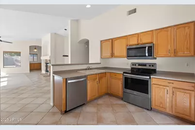 20274 N 104th Avenue, Peoria, AZ 85382 - Photo 3