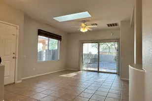 8076 S Spur Trail Ct, Gold Canyon, AZ 85118 - Photo 3