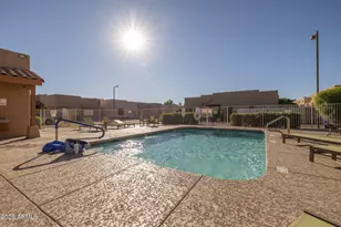 1650 S Crismon Rd, Mesa, AZ 85209 - Photo 25