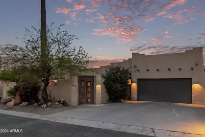 5028 N Scottsdale Road, Paradise Valley, AZ 85253 - Photo 1