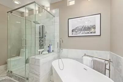 5028 N Scottsdale Road, Paradise Valley, AZ 85253 - Photo 17