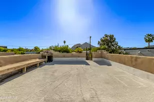 5028 N Scottsdale Rd, Paradise Valley, AZ 85253 - Photo 45