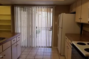 4902 E Yuma St, Phoenix, AZ 85044 - Photo 5