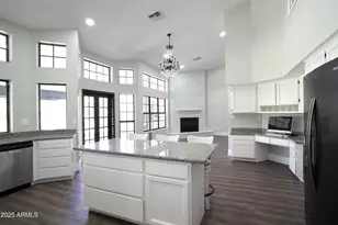 1844 E Leland Cir, Mesa, AZ 85203 - Photo 9