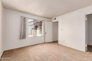 1328 E Palmdale Dr, Tempe, AZ 85282 - Photo 9