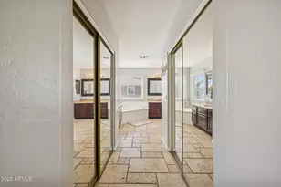 919 S Paradise Dr, Gilbert, AZ 85233 - Photo 51