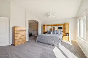 919 S Paradise Dr, Gilbert, AZ 85233 - Photo 49