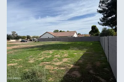 1605 E Chandler Boulevard #26, Chandler, AZ 85225 - Photo 5