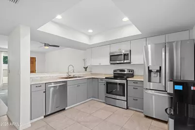 2802 E Beck Lane #2, Phoenix, AZ 85032 - Photo 1