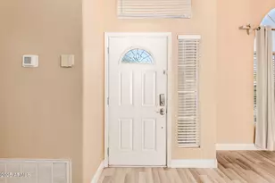 1110 N Aspen Dr, Chandler, AZ 85226 - Photo 5