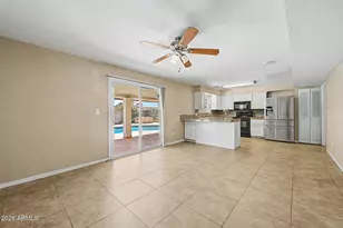 3809 W Rue De Lamour Ave, Phoenix, AZ 85029 - Photo 9
