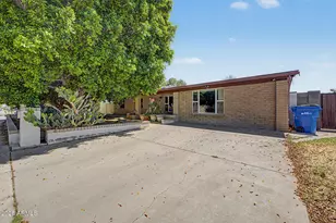 3809 W Rue De Lamour Ave, Phoenix, AZ 85029 - Photo 31