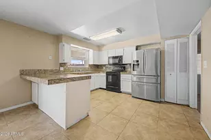 3809 W Rue De Lamour Ave, Phoenix, AZ 85029 - Photo 11