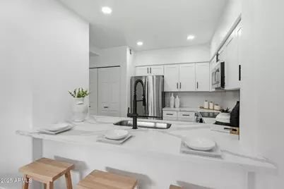 20100 N 78th Place #1102, Scottsdale, AZ 85255 - Photo 9