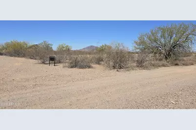 439X2 N Montecito Avenue #108, Tonopah, AZ 85354 - Photo 13