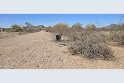 439X2 N Montecito Avenue #108, Tonopah, AZ 85354 - Photo 11