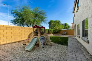 2236 W Beverly Ln, Phoenix, AZ 85023 - Photo 23