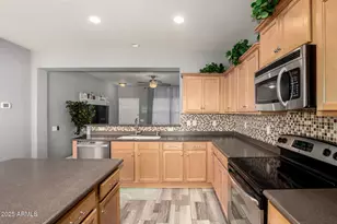 2236 W Beverly Ln, Phoenix, AZ 85023 - Photo 7