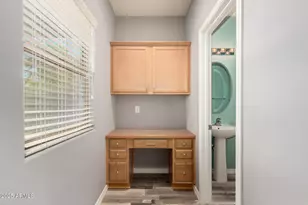 2236 W Beverly Ln, Phoenix, AZ 85023 - Photo 11