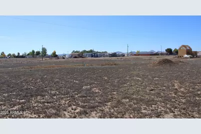 319 W Grand Canyon Road #604, Paulden, AZ 86334 - Photo 15