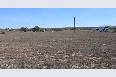 319 W Grand Canyon Road #604, Paulden, AZ 86334 - Photo 17