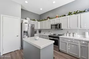 9617 E Champagne Dr, Sun Lakes, AZ 85248 - Photo 11