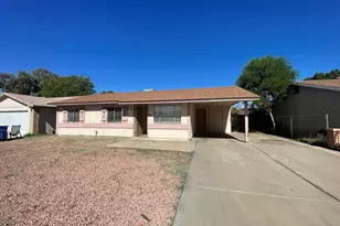 7124 W Flower St, Phoenix, AZ 85033 - Photo 1