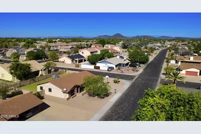 16618 N 40th Avenue, Phoenix, AZ 85053 - Photo 9