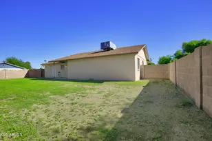 16618 N 40th Ave, Phoenix, AZ 85053 - Photo 35