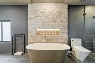 9046 N 28th Street, Phoenix, AZ 85028 - Photo 17