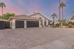 4944 E Paradise Ln, Scottsdale, AZ 85254 - Photo 3