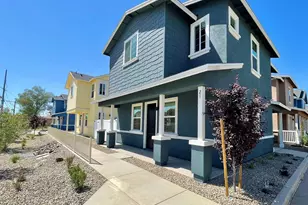 814 E Roma Ave, Phoenix, AZ 85014 - Photo 1