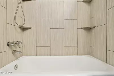 1542 E Turquoise Avenue #1, Phoenix, AZ 85020 - Photo 15