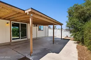 1542 E Turquoise Ave, Phoenix, AZ 85020 - Photo 23