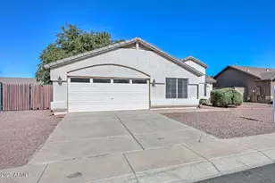 10816 W Deanna Dr, Peoria, AZ 85373 - Photo 3