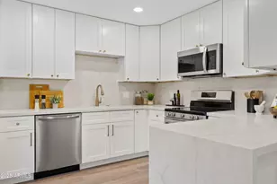 15252 N 100th St, Scottsdale, AZ 85260 - Photo 9