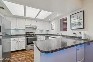 12222 N Paradise Vlg Pkwy S, Phoenix, AZ 85032 - Photo 11