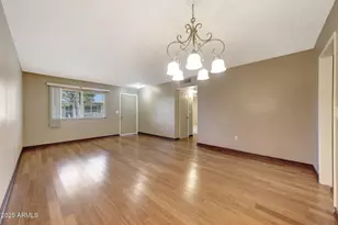 10853 W Santa Fe Dr, Sun City, AZ 85351 - Photo 9