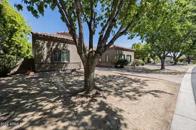 2902 E Gary Way, Phoenix, AZ 85042 - Photo 3