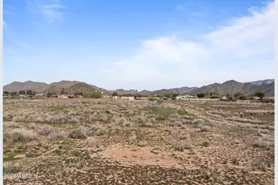 22781 W Weaver Valley Drive #-, Congress, AZ 85332 - Photo 11