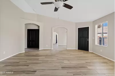 545 S Ash Street, Gilbert, AZ 85233 - Photo 5